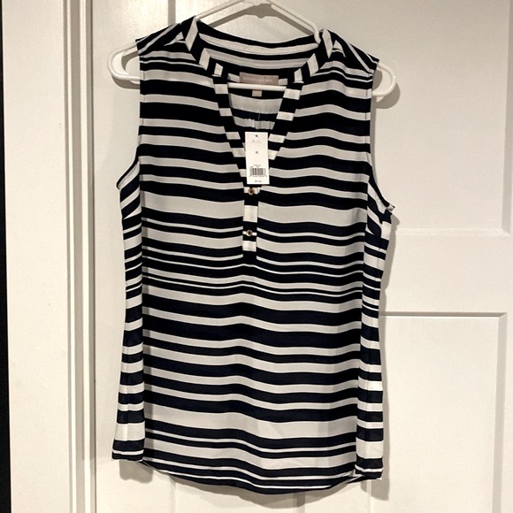 Banana Bundle - Three NWT Sleeveless Blouses, Size M - Picture 6 of 7